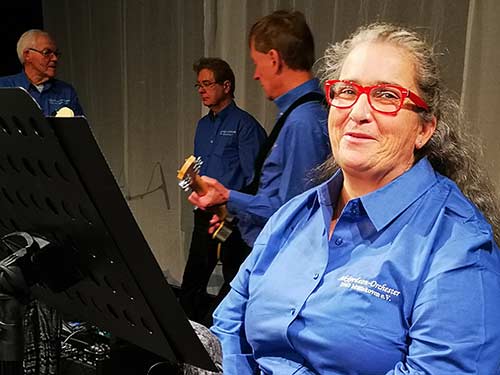 Rosi Fernandez, Bass-Akkordeon